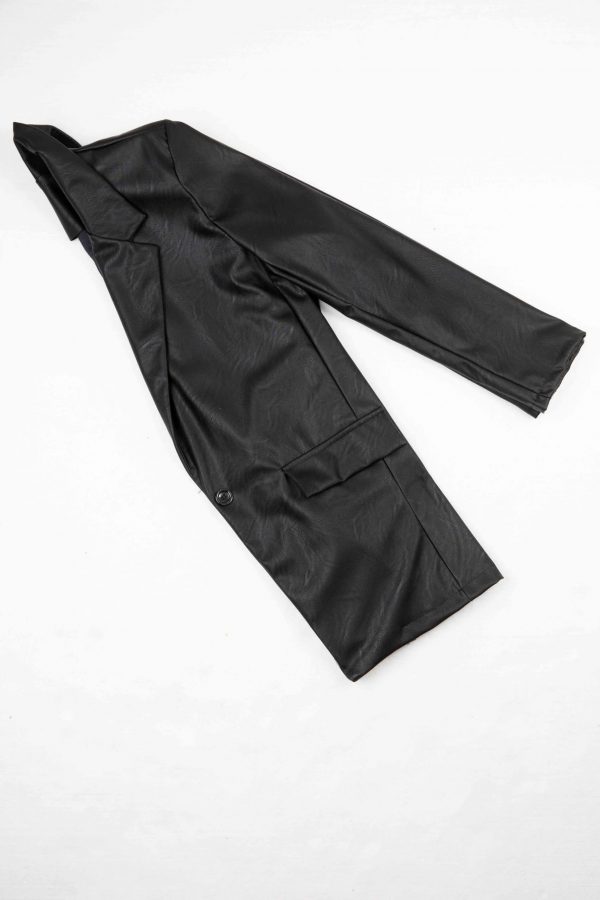 chaqueta-abrigo-cuero-negro-tienda-ropa-mujer
